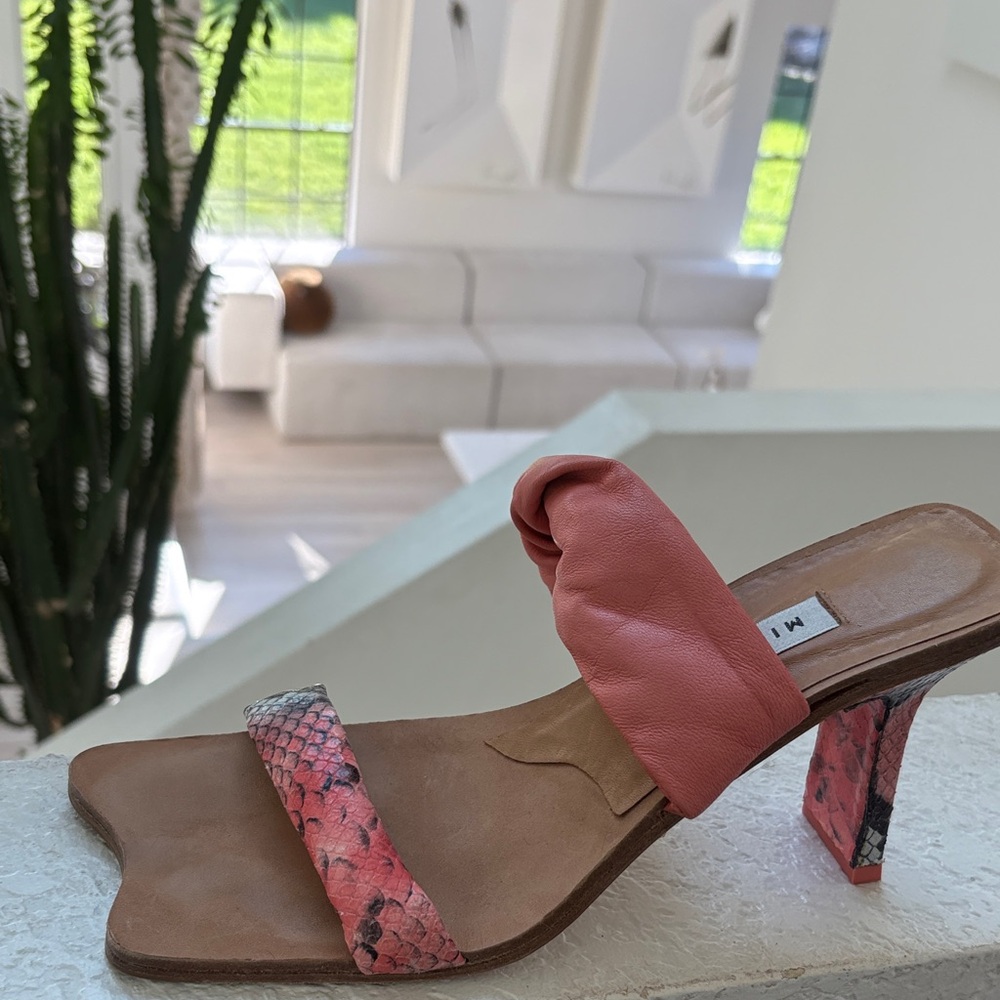 Miista Coral and Tan Heeled 👡